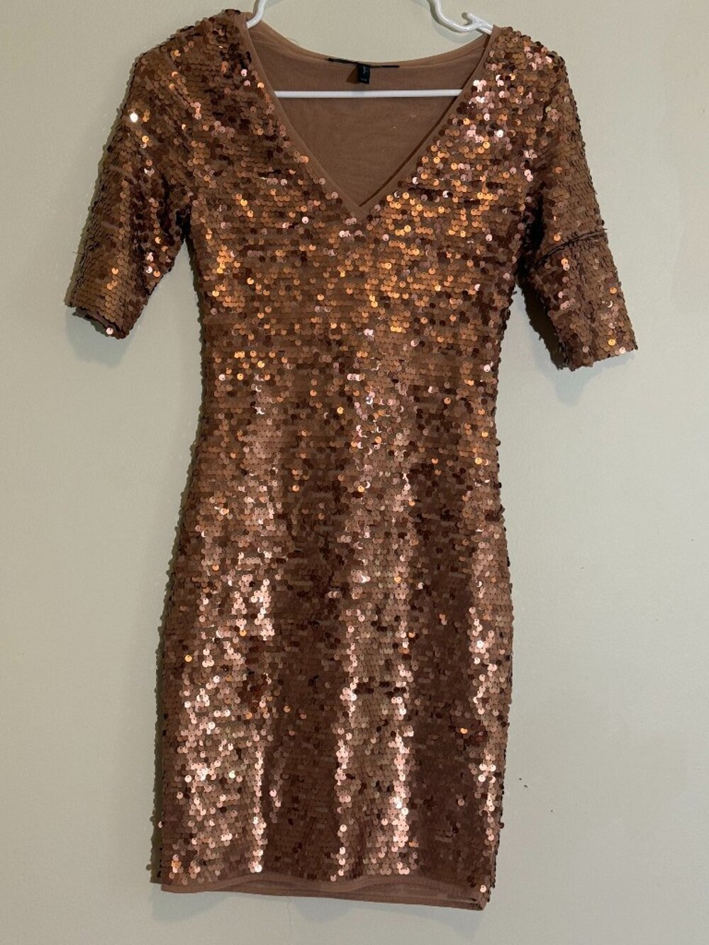 BCBGMaxAzria Maura Rose Gold Sequin V-Neck Dress Bodycon Mini